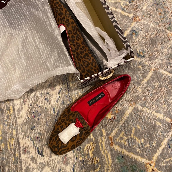 Dana Buchanan NIB cheetah loafers - Picture 4 of 5